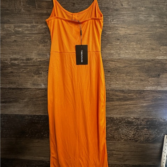 PrettyLittleThing Orange Sleeveless Ribbed Maxi Sundress - Picture 3 of 10